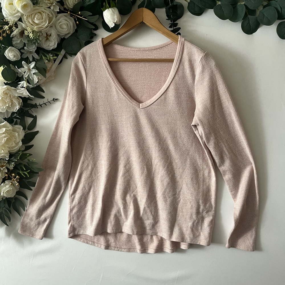American Eagle Outfitters Light Pink V-Neck Long Sleeve Top